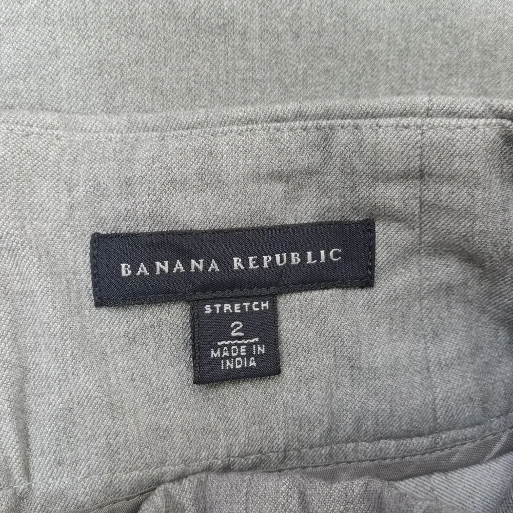 Banana Republic pencil skirt‎ size 2